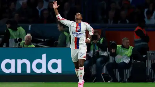 إندريك بعد هدفه في مرمى سان جيرمان