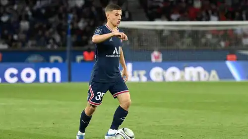 اسماعيل الغربي لاعب باريس سان جيرمان السابق