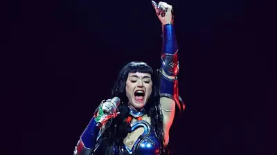 كاتي بيري في جولتها الغنائية