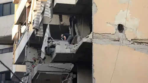 الشقة المستهدفة في لبنان