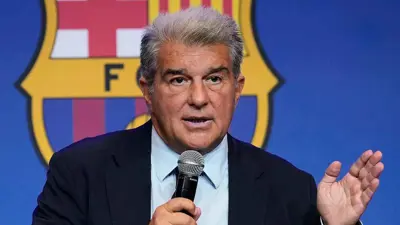 خوان لابورتا رئيس نادي برشلونة