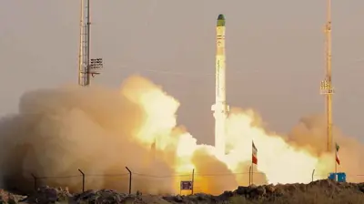 إطلاق صاروخ إيراني حامل للأقمار الصناعية