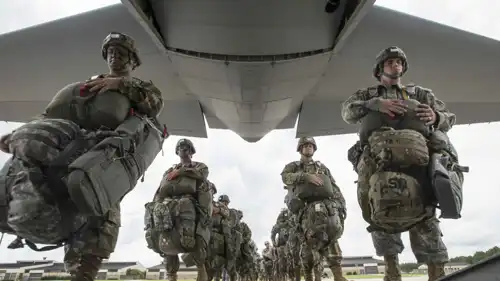 جنود من فرقة المظليين 82 الأمريكية