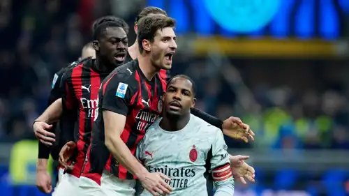 تصدي مينيان لركلة جزاء إنتر ميلان