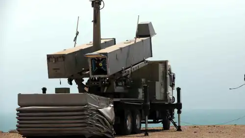 راجمة صواريخ إيرانية