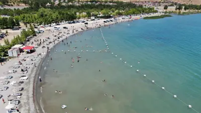 بحيرة هازار في إيلازيغ بتركيا