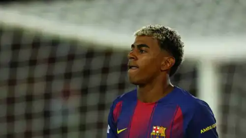 لامين يامال نجم برشلونة