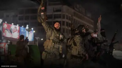 عناصر من الفصائل المسلحة