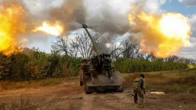 المدفعية الأوكرانية تقصف القوات الروسية