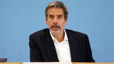 شتيفن هيبسترايت، المتحدث باسم الحكومة الألمانية