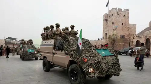 أفراد من قوى الجيش في حلب