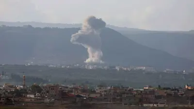 آثار القصف على الحدود