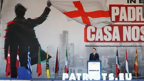 زعيم اليمين المتطرف الفرنسي جوردان بارديلا متحدثا خلال القمة