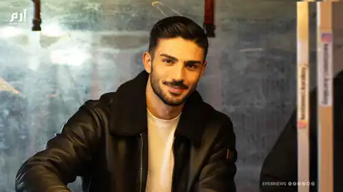 طوابير من النساء أمام بائع الذرة الوسيم .. فما قصته؟