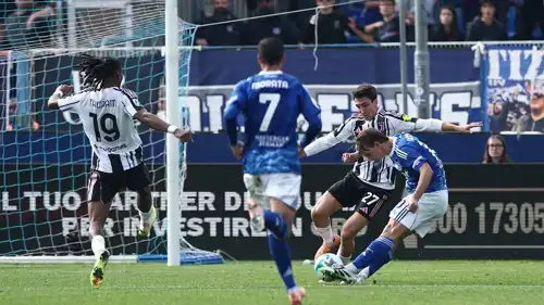 هدف خيالي من نيكو باز في مباراة كومو ويوفنتوس