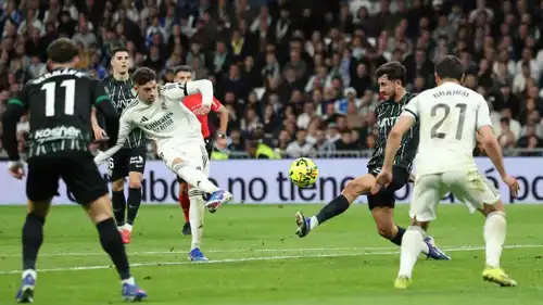 هدف فالفيردي في مباراة إلتشي