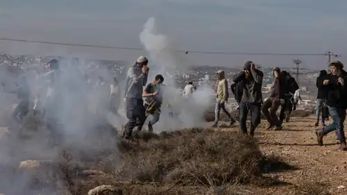 اعتداءات من قبل مستوطنين ضد فلسطينيين في الضفة الغربية