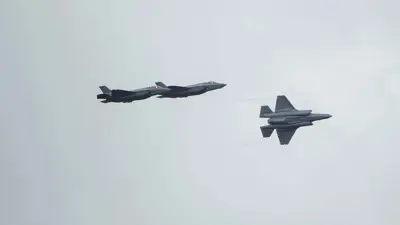 طائرات حربية