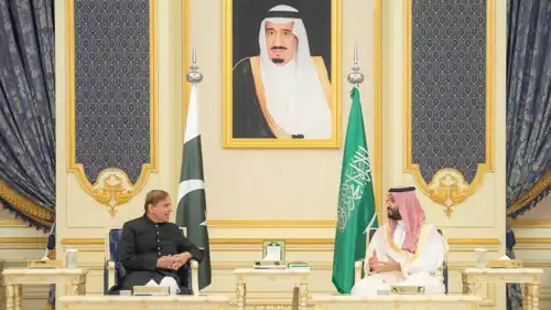 الأمير محمد بن سلمان وشهباز شريف