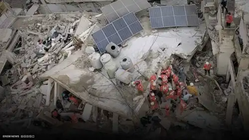  مبنى ينهار فجرا بطرابلس اللبنانية