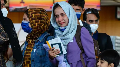 لاجئون أفغان في مطار دالاس الدولي