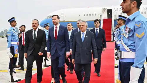 نائب الرئيس الأمريكي جي دي فانس في إسلام آباد
