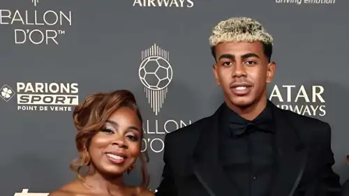 لامين يامال ووالدته