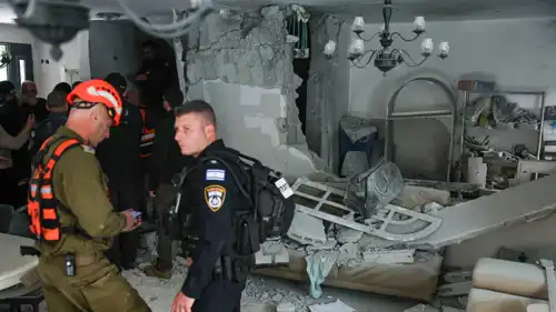 منزل تعرض للقصف في إسرائيل