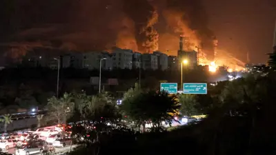 غارات إسرائيلية على مستودعات نفط في طهران