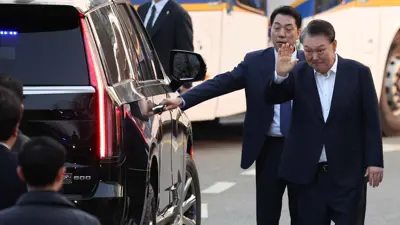 رئيس كوريا الجنوبية المعزول لحظة إطلاق سراحه