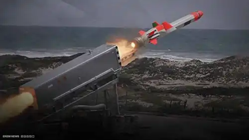 من 20 إلى 50 صاروخا فقط.. "صدمة" التوماهوك تنتظر زيلينسكي في البيت الأبيض