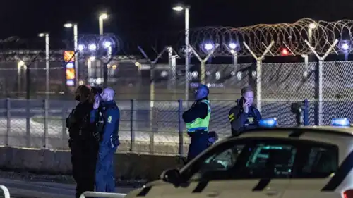 الشرطة الدنماركية في محيط مطار آلبورغ