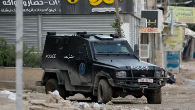 سيارة للسلطة الفلسطينية في الضفة الغربية