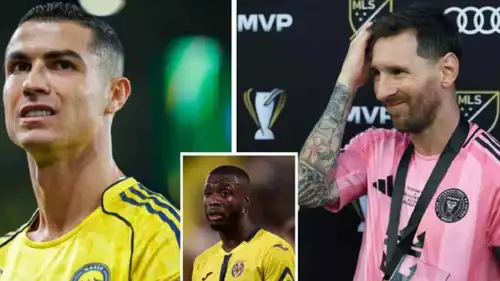 نيكولاس بيبي مع رونالدو وميسي