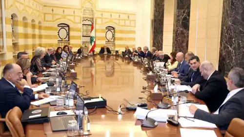 اجتماع سابق للحكومة اللبنانية 