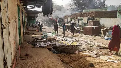 آثار الدمار في أحد أسواق دارفور