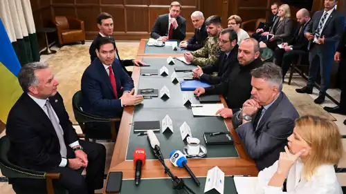 محادثات سابقة بين أوكرانيا والولايات المتحدة