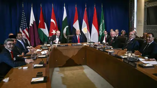 اجتماع ترامب مع قادة ومسؤولين من دول عربية وإسلامية