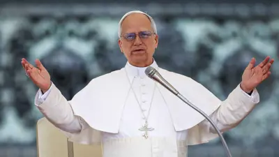 بابا الفاتيكان ليو الرابع عشر