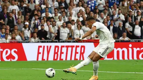 كيليان مبابي نجم ريال مدريد