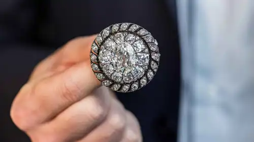 دبوس نابليون 