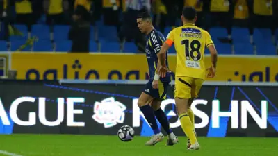 مباراة سابقة بين النصر والتعاون