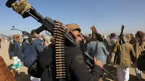 عناصر من ميليشيا الحوثي في اليمن.