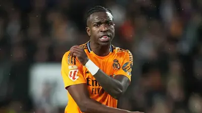 فينيسيوس جونيور في مباراة ريال مدريد وفالنسيا