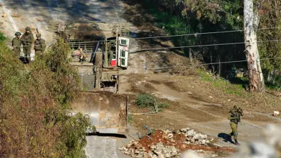 جنود إسرائيليون في الجنوب اللبناني