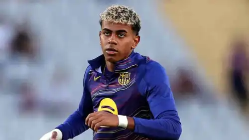 لامين يامال نجم برشلونة