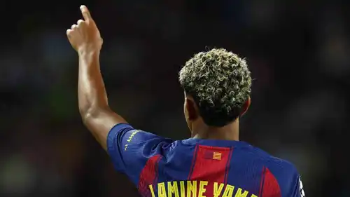 لامين يامال نجم برشلونة