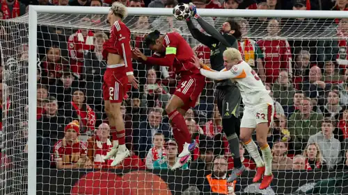 أليسون بيكر حارس ليفربول