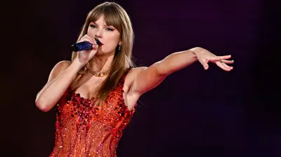 تايلور سويفت