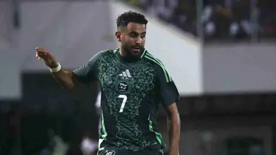 رياض محرز قائد منتخب الجزائر